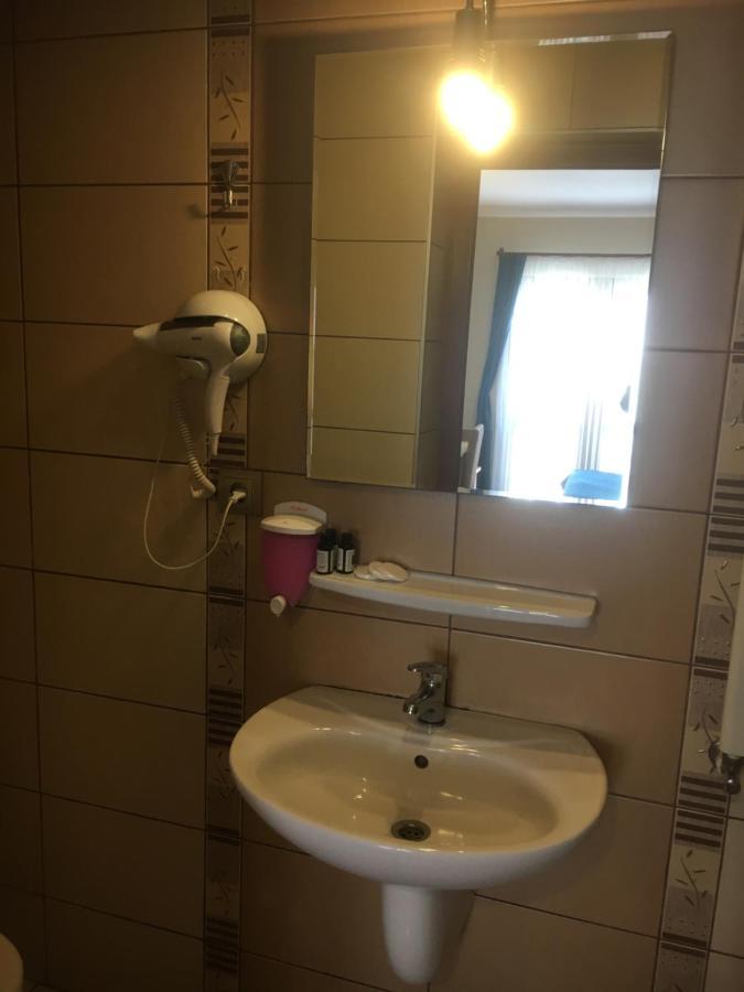 Oezguer Hotel Trabzon Kültér fotó